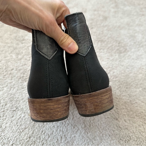 FREE PEOPLE Dark Horse Gray Leather Distressed Western Chelsea Ankle Boots 38 - Picture 5 of 9